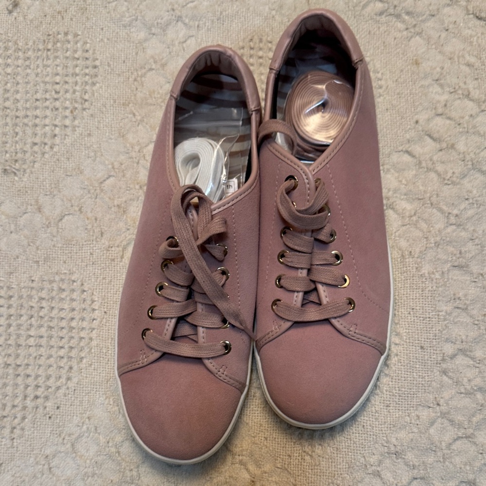 Vionic Women's Mauve Sneakers